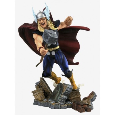 Thor War Pose Statue with Mjolnir by Diamond Select
